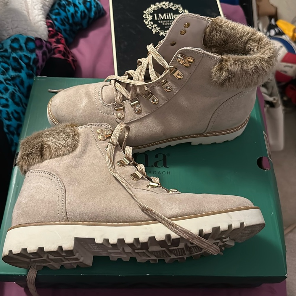 a.n.a boots size 10